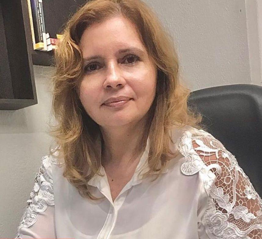 Dra. Katia Queiroz